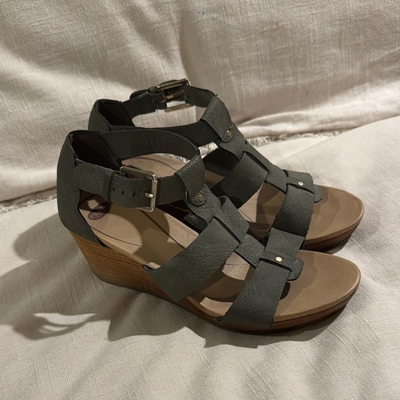 Dr. Scholl's Shoes - Women's Dr. Scholls Wedge Sandals in Green